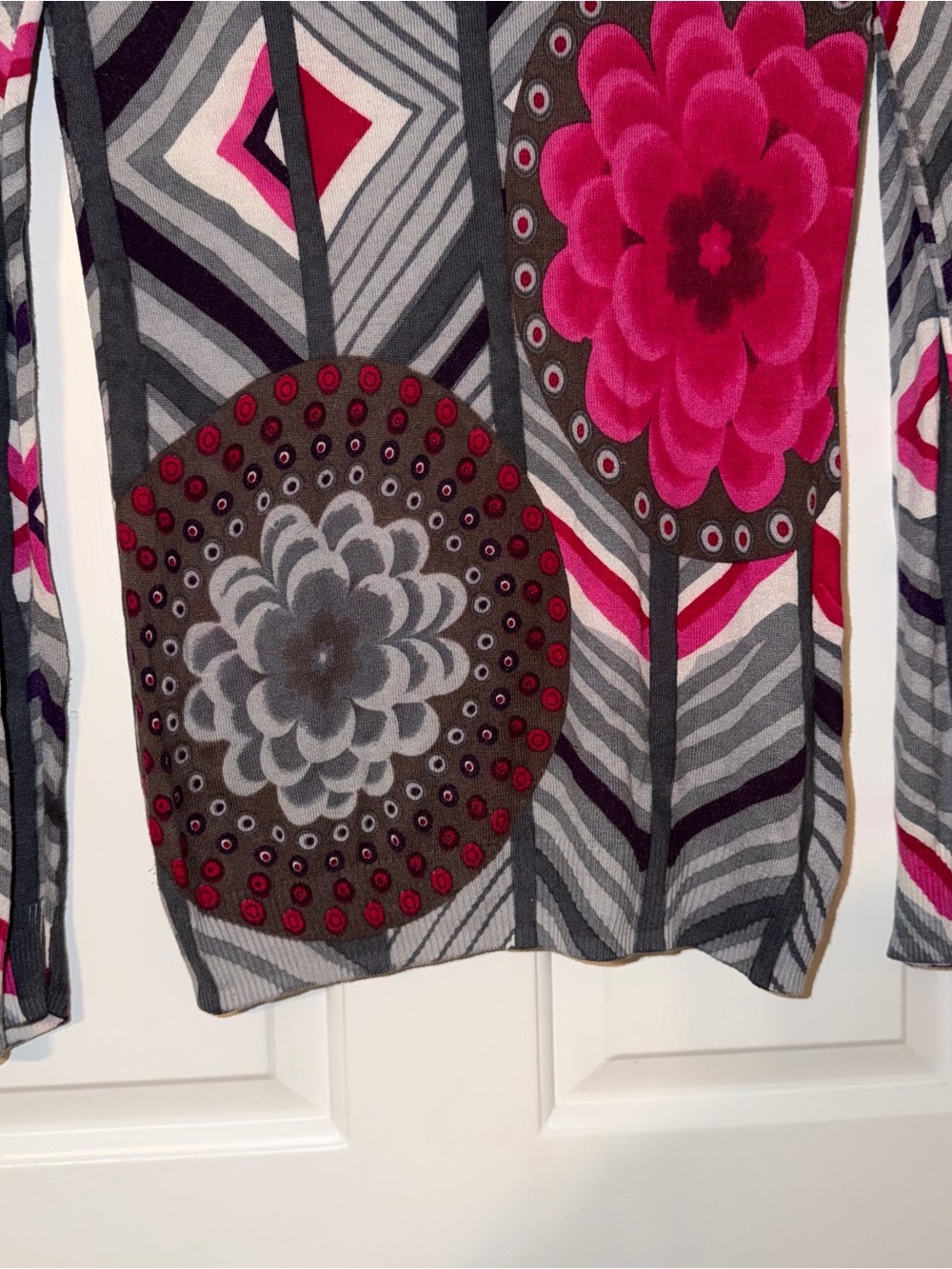 Desigual Long Sleeve Floral Geometric Knit Sweater Top Pink Gray L - Picture 6 of 13